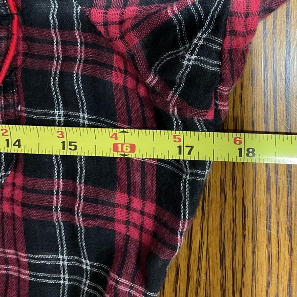Western plaid flannel with ruffles - Picture 10 of 12
